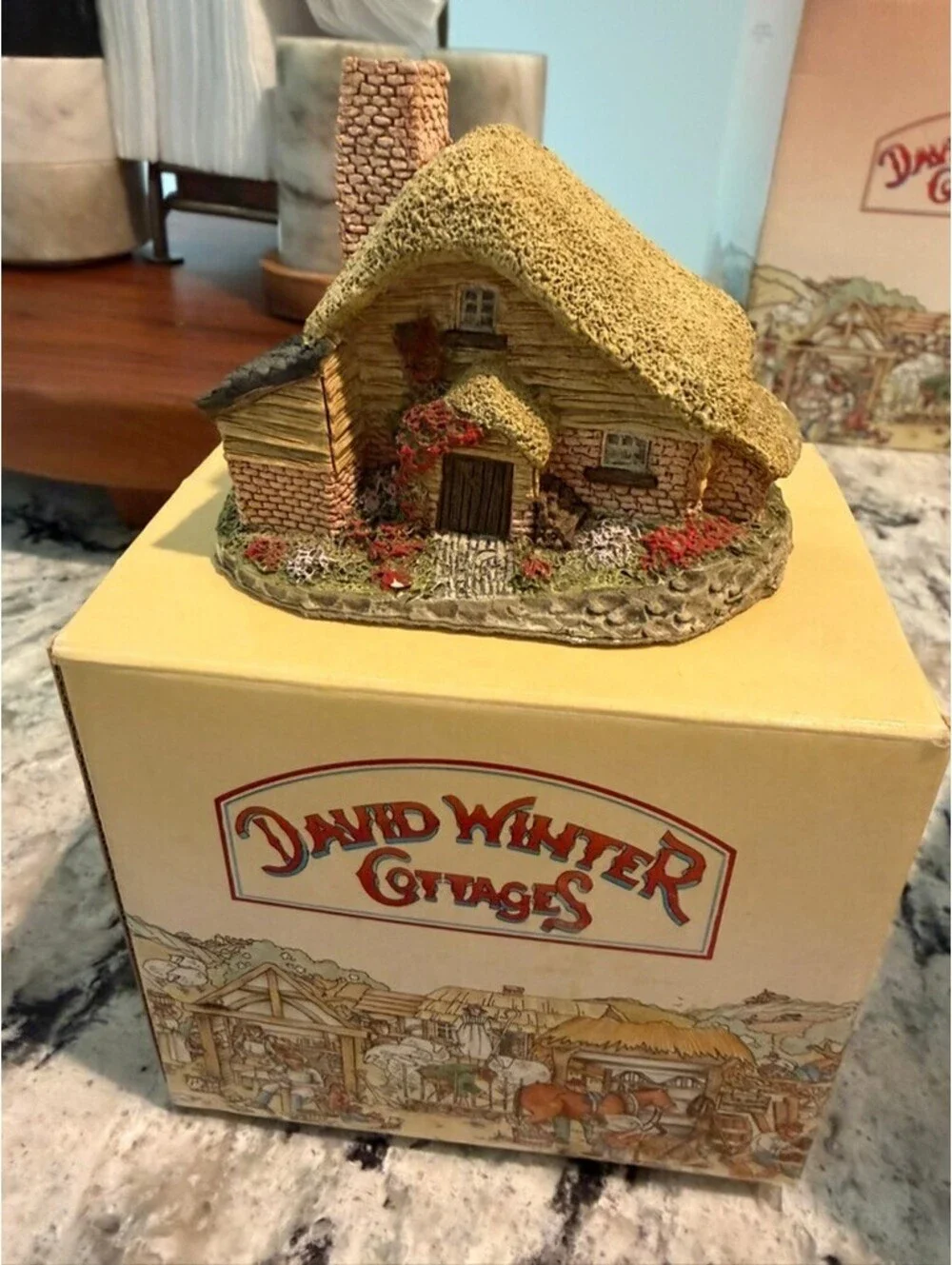 David Winter Cottages Lot of 8 - Some hand signed + all with boxes